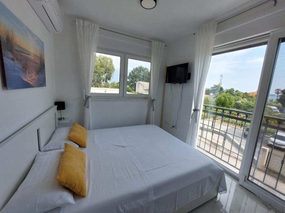 Kaštela Ferienhaus Maestral - Kastel Kambelovac מראה חיצוני תמונה